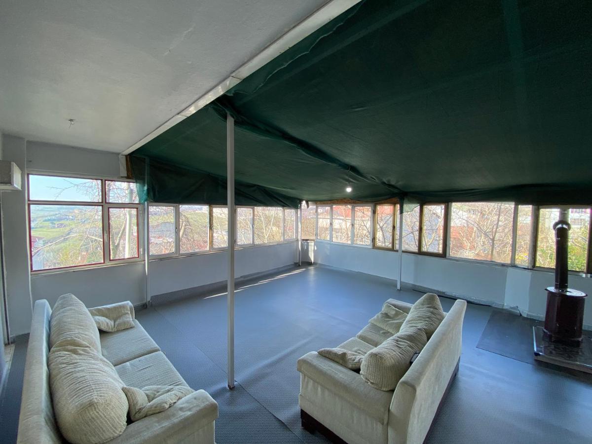 شقة Triplex House Near The Airport Arnavutkoy المظهر الخارجي الصورة