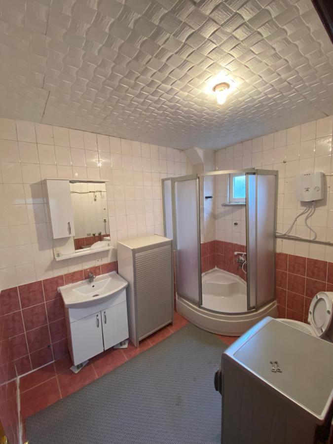 شقة Triplex House Near The Airport Arnavutkoy المظهر الخارجي الصورة