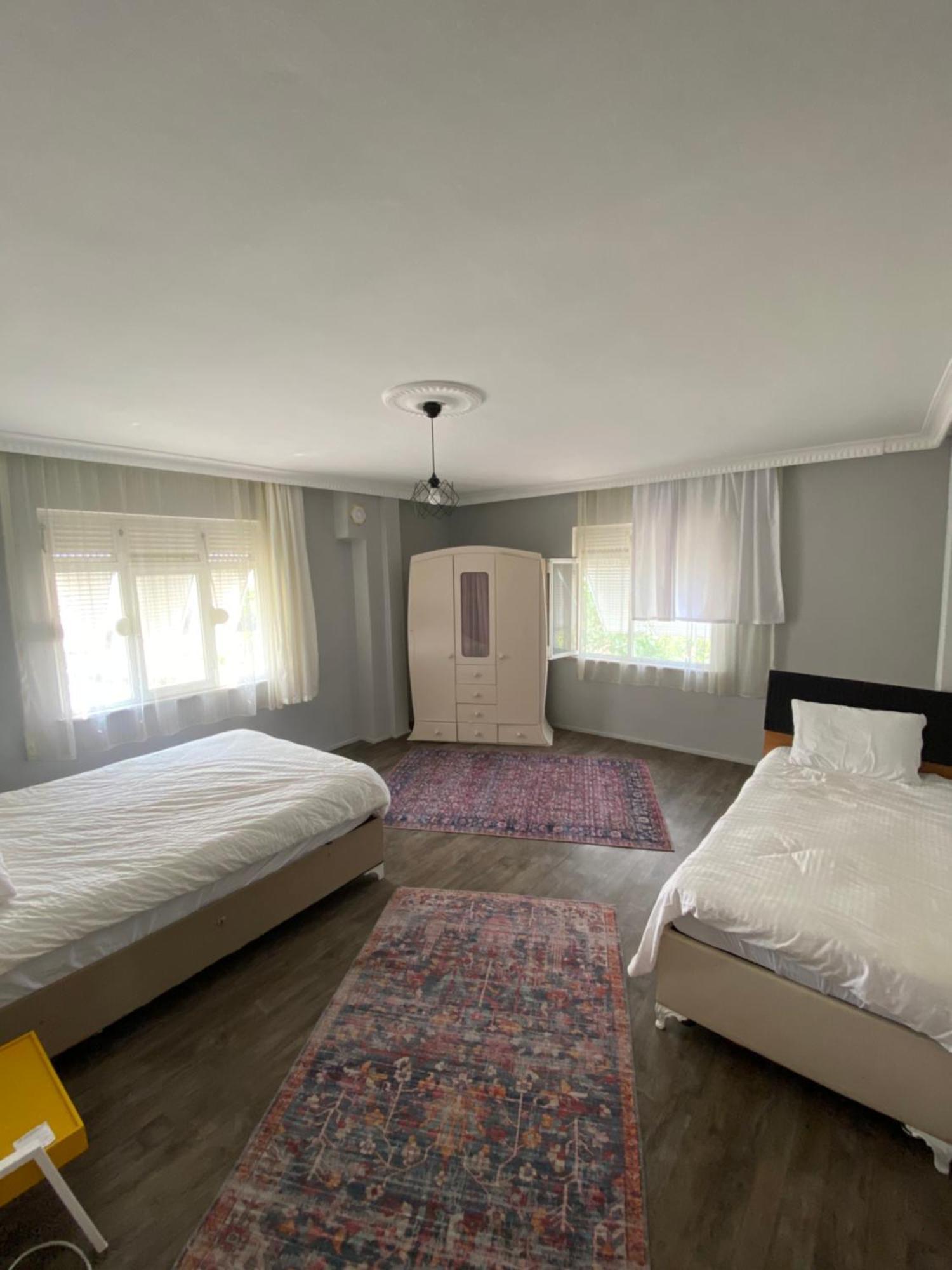 شقة Triplex House Near The Airport Arnavutkoy المظهر الخارجي الصورة